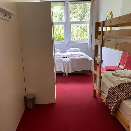 Solfjord Bed & Bistro Bed & Breakfast Ейдсдал Екстериор снимка